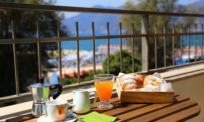 Salerno Bed & Breakfast | Unforgettable Sea View at B & B Il Soffione - Rated 10/10