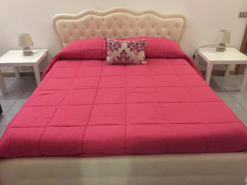 Isola del Borgo Antico Bed & Breakfast | Cozy B&B Il Tulipano: Family-Friendly with Breakfast Included