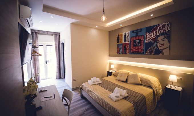 Crotone Bed & Breakfast | Cozy B&B In Centro with Breakfast & Family-Friendly Amenities