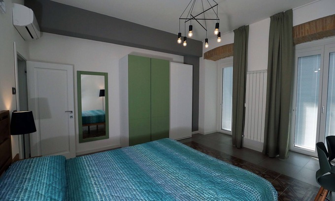 Pizzo Bed & Breakfast | Historic B&B with Panoramic Terrace, Steps from the Sea