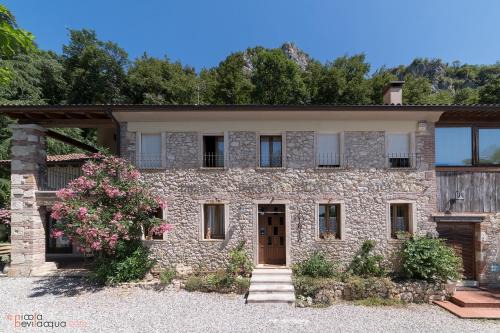 Lumignano Bed & Breakfast | Outstanding B&B in Valle with Hot Tub & Breakfast Included