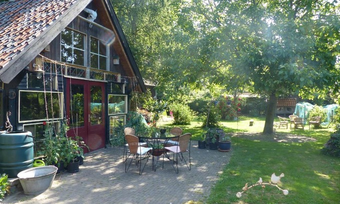 Epe House | Charming B&B Kupershof: Highly Rated with Breakfast Included