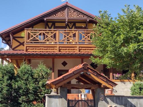 Ladek-Zdroj Bed & Breakfast | Top-Rated L' Angolo Divino: Family-Friendly with Kitchen