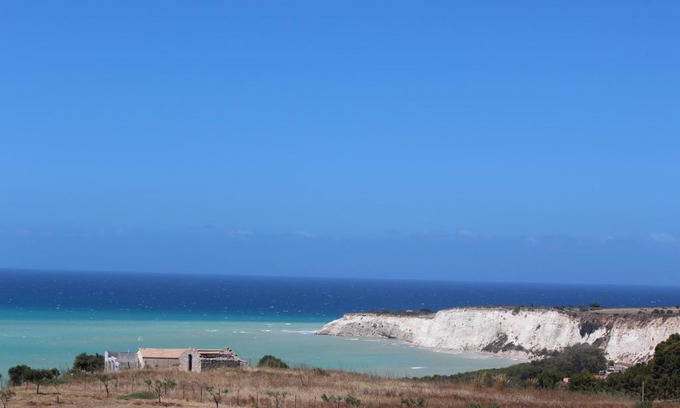 Montallegro Bed & Breakfast | Pet-Friendly B&B L'EDEN DI CAPO BIANCO with Ocean View