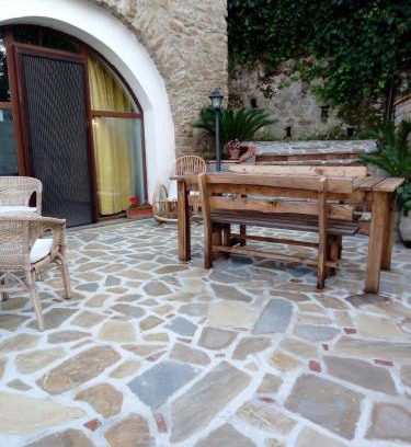 Vatolla Bed & Breakfast | Discover B&B La Carosella: Family-Friendly Retreat with Kitchen