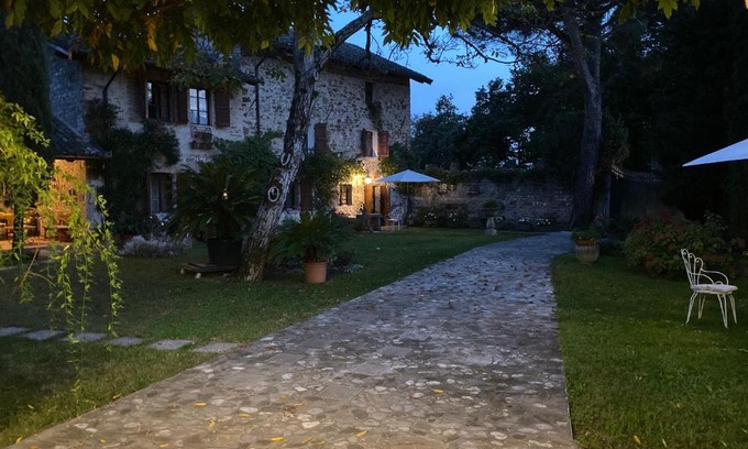 Manzano Bed & Breakfast | Charming B&B la Casa del Sole with Breakfast & Family Amenities