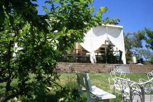 Collesalvetti Bed & Breakfast | Discover B&B La Casina di Parrana: Pet-Friendly Retreat
