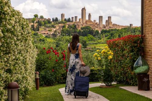 San Gimignano Bed & Breakfast | Oceanfront B&B La Cornice - Guest Rated 9.6/10