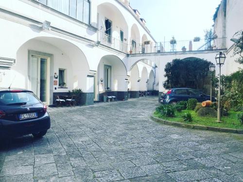Sant'Antimo Bed & Breakfast | Cozy B&B La Corte: Family-Friendly with Delicious Breakfast