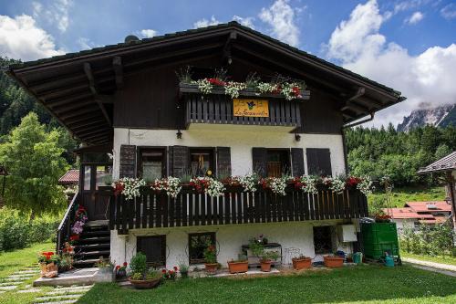 Caralte Bed & Breakfast | Top-Rated B&B La Genzianella with Hot Tub & Pet-Friendly Stays