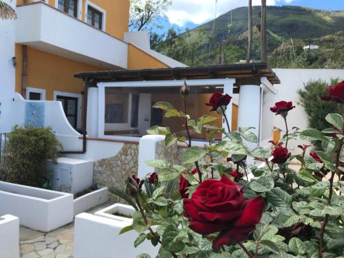 Santa Marina Salina Bed & Breakfast | Oceanfront B&B La Goletta di Salina - Rated 8.9/10
