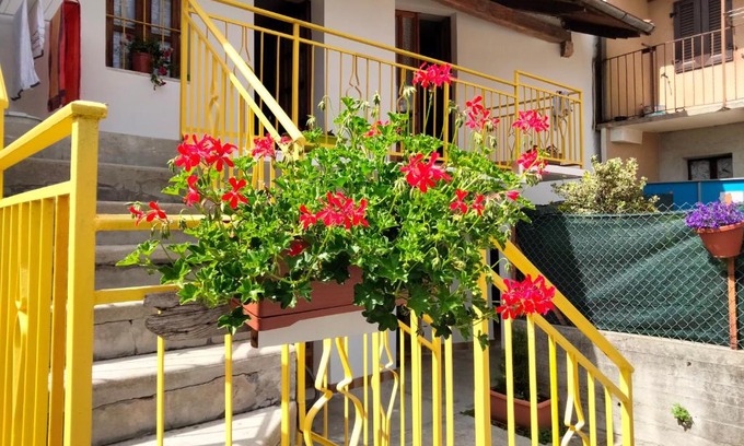 Coazze Bed & Breakfast | Inviting B&B LA MARMOTTA: Oceanfront Getaway with Spa