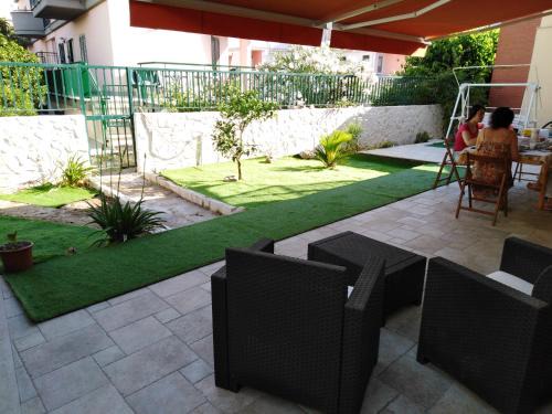 Ruvo di Puglia Bed & Breakfast | Comfortable Stay at B&B la Palma with Pet-Friendly Amenities