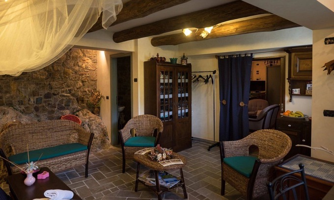 Brienza Bed & Breakfast | Cozy B&B LA VOCE DEL FIUME with Delicious Breakfast