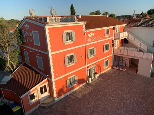 Stinjan Bed & Breakfast | Family-Friendly Bb-Ld with Kitchen - Rated 9/10 by Guests