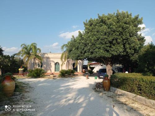 Sava Bed & Breakfast | Guest Rated: B&B Le Carrube - Ideal for Families