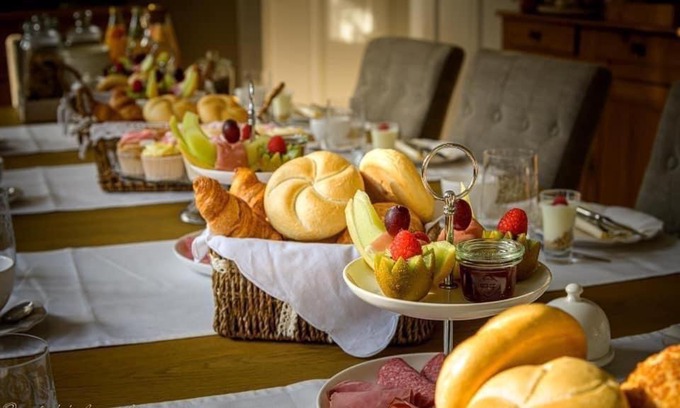 Mesen Bed & Breakfast | Discover B&B Le Cloître St Joseph: Guest Rated 9.5/10