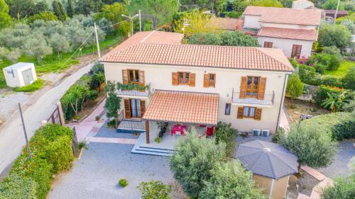 Piane Vecchie Bed & Breakfast | Pet-Friendly B&B Le Dune with Oceanfront Views