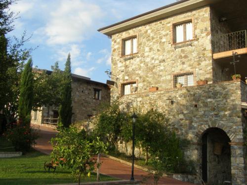 Piaggine Bed & Breakfast | Pet-Friendly B&B Le Grazie with Breakfast & Family Amenities