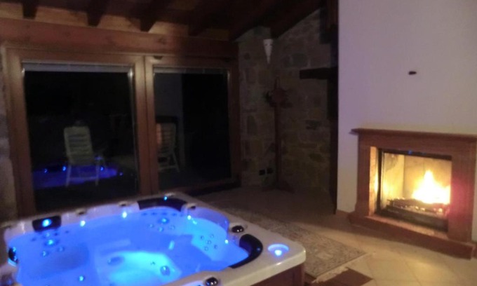 Montefiorino Bed & Breakfast | Relax at B&B Le Peschiere with Pool & Breakfast Included