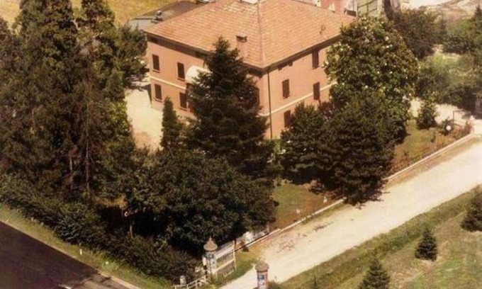San Prospero Bed & Breakfast | Green Room at B & B le querce di Marco: Family-Friendly Escape