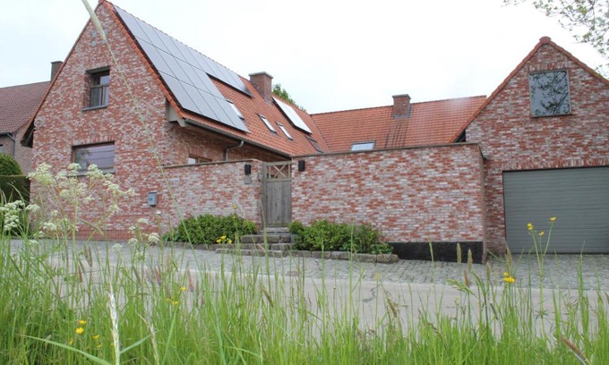 Sint-Martens-Lierde Bed & Breakfast | Highly Rated B&B Lekker Buiten with Delicious Breakfast