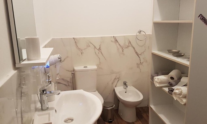 Cibali Bed & Breakfast | Pet-Friendly B&B Lo Stadio: Breakfast and Kitchen Included