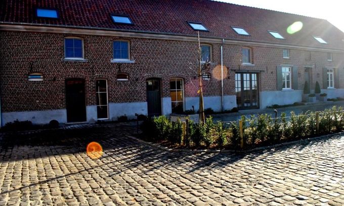 Sint-Martens-Bodegem Bed & Breakfast | Discover B&B Louis1924: Top-Rated Stay with Great Amenities