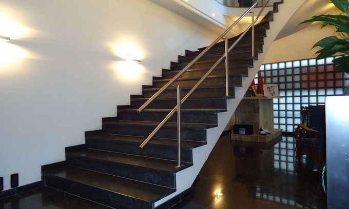 Antwerp Bed & Breakfast | Elegant B&B Luxe Suites: 5-Star Retreat with Pool & Spa