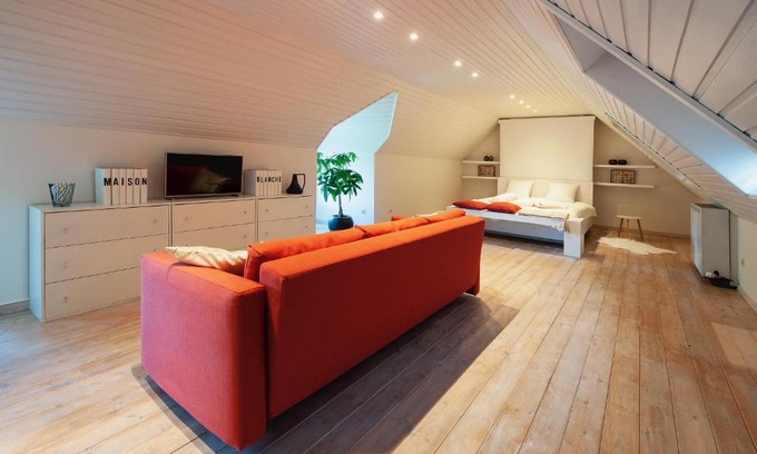 Drongen Bed & Breakfast | Discover B&B Maison Blanche: Rated 9.3/10 for Quality