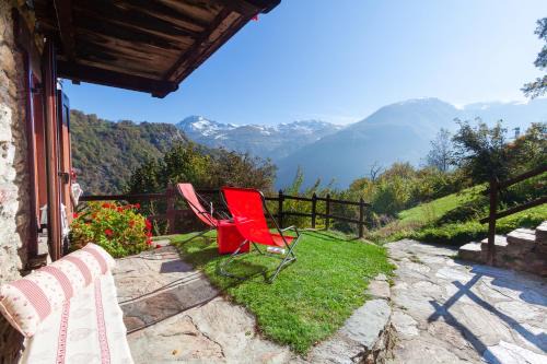 Perloz Bed & Breakfast | Oceanfront B&B Marcellina: Guest Rated 9.6, Pet Friendly
