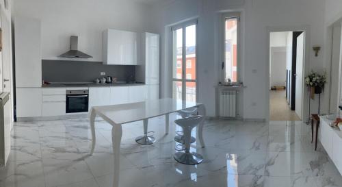 Pescara House | Experience Oceanfront Bliss at B&B Mare Mio