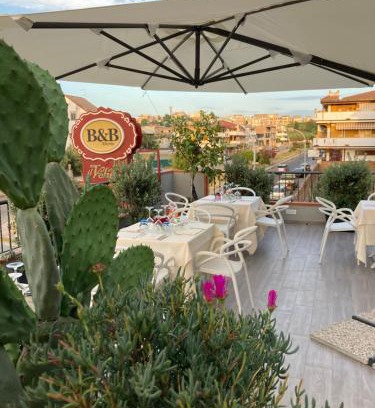 Gioia Tauro Bed & Breakfast | Unforgettable Stay at B&B Maria with Oceanfront Views