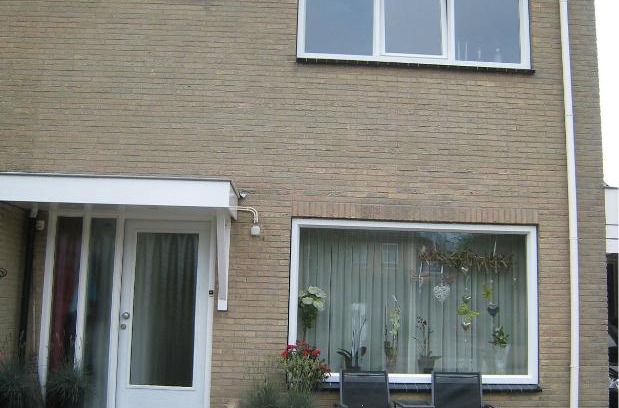 De Koog Bed & Breakfast | Oceanfront Getaway at B&B Marijke with Hot Tub & Breakfast