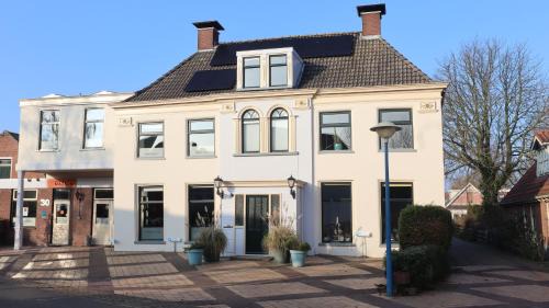 Marrum Bed & Breakfast | Cozy Bed & Breakfast Marrum with Restaurant and Great Reviews
