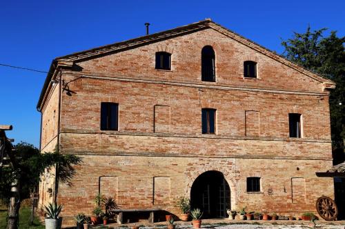 Urbisaglia Bed & Breakfast | Pet-Friendly Getaway at B&B Mik e Ramo - Rated 9/10