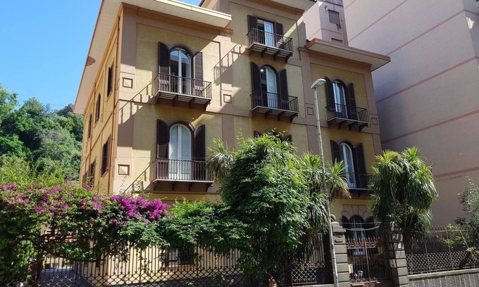 Castellammare di Stabia Bed & Breakfast | Eco-Friendly B&B Numero 5: Guest Rated 9.6/10 Stay