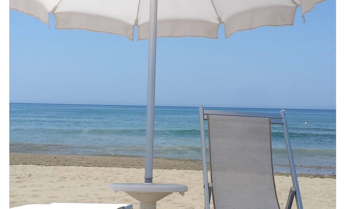 Agropoli Bed & Breakfast | Oasis by the Sea: Guest Rated 9.8 with Ocean Views