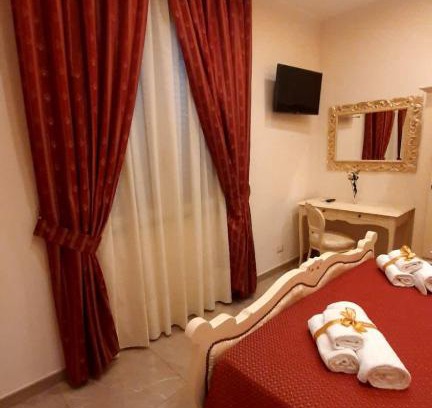 Gioia Tauro Bed & Breakfast | Guest Rated 10/10: Oceanfront B&B Orchidea with Breakfast