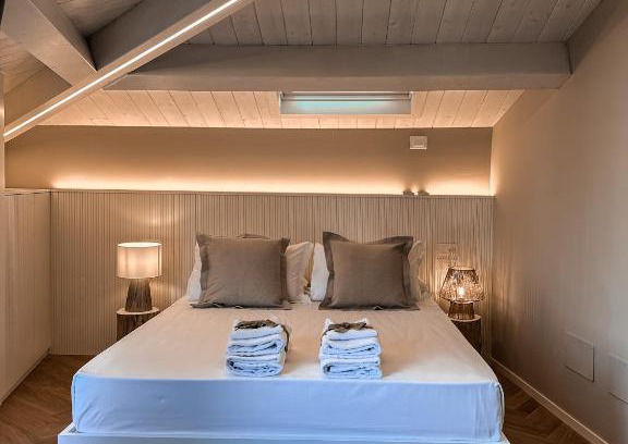 Marina di San Vito Bed & Breakfast | Oceanfront B&B Palazzo Bruni - Dimora di Mare Awaits You