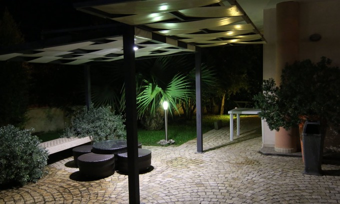 Melendugno Bed & Breakfast | Discover B & B Paradise: Family-Friendly with Breakfast Included