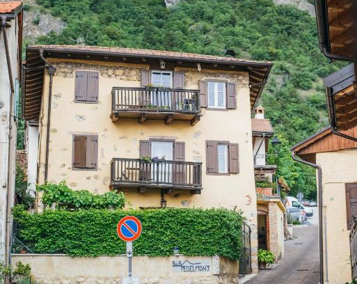 Mezzocorona Bed & Breakfast | Guest Rated: B&B Pedelmont with Family-Friendly Dining