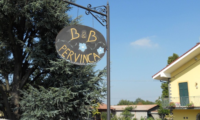 Rocca Grimalda Bed & Breakfast | Warm Hospitality at B&B Pervinca with Spa and Family Amenities