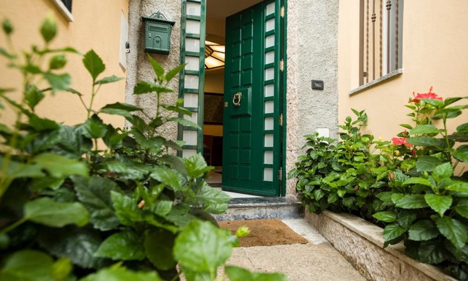 Catanzaro Bed & Breakfast | Discover B&B Porta di Mare: Rated 9/10 with Hot Tub Access