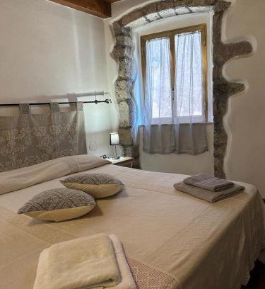 Santu Lussurgiu Apartment | Pet-Friendly Retreat at B&B Pudzones - Rated 9.4/10