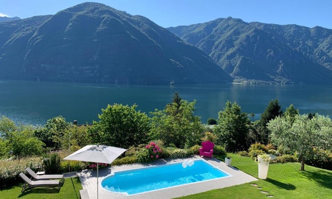 Anfo Bed & Breakfast | B&B Re' Perone: Pet-Friendly Escape with Ocean Views