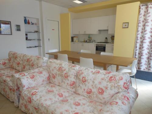 Vicenza Bed & Breakfast | Budget-Friendly B&B Relax with Family Amenities & Kitchen