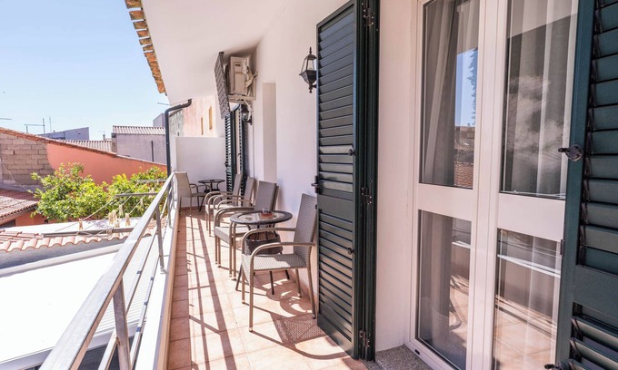 Riola Sardo Bed & Breakfast | Inviting B&B Rita e Renzo: Spa & Child-Friendly Amenities