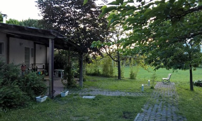 Cesenatico Bed & Breakfast | Cozy B&B Rose Canine with Breakfast & Child-Friendly Services
