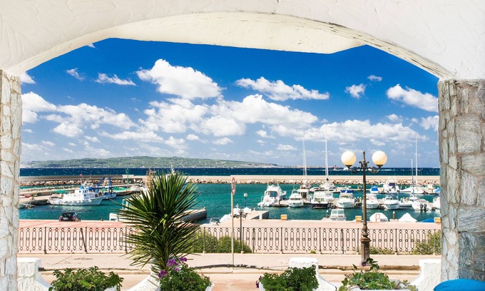 Portoscuso Bed & Breakfast | Discover B&B Sa Cruxitta: Family-Friendly with Spa & Breakfast